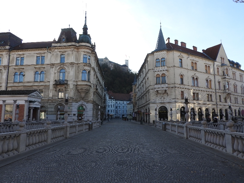 19 LUBIANA Ponte Triplo